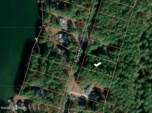 9 E Lake Rd, Wagram, NC, 28396 | Card Image