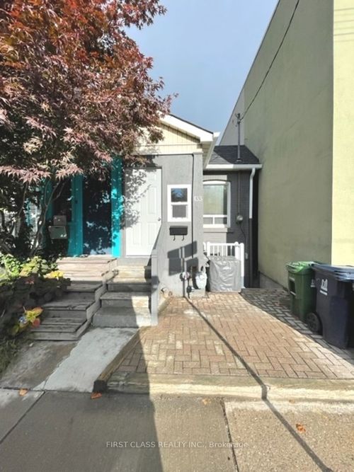 bsmt-133 Coxwell Ave, Toronto, ON, M4L3B4 | Card Image