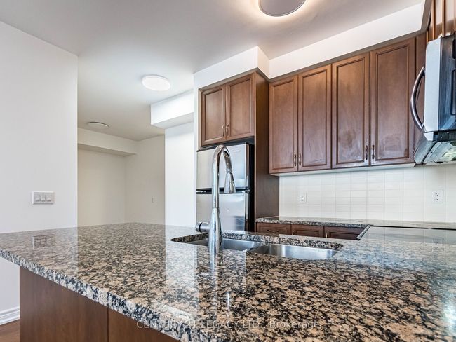 1503 - 9245 Jane St, Condo with 2 bedrooms, 2 bathrooms and 1 parking in Vaughan ON | Image 18