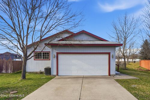 806 W Yarrow Ct, Post Falls, ID, 83854-9283 | Card Image