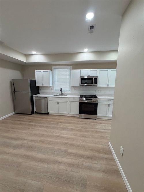 2-89 Johnson St, Lynn, MA, 01902-4140 | Card Image