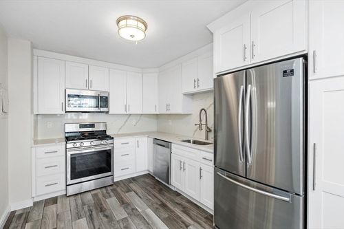 apt-203-280 Boylston St, Chestnut Hill, MA, 02467-1902 | Card Image
