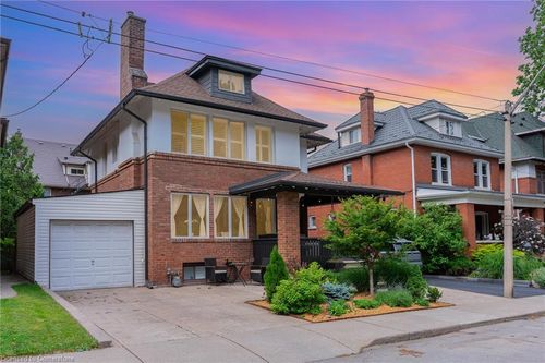 48 Eastbourne Ave, Hamilton, ON, L8M2M7 | Card Image