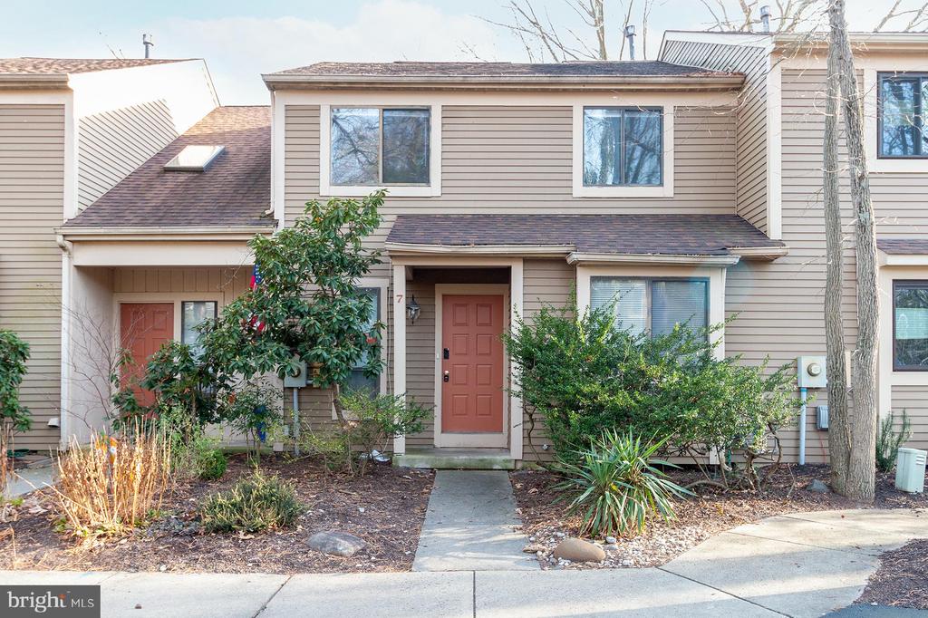 Dorset Dr, Marlton, NJ 08053