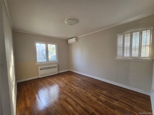 58-55 197 Street, New York, NY, 11365 | Card Image
