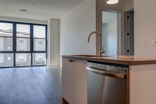APT-233 - 800 Embassy Dr, Condo with 1 bedrooms, 1 bathrooms and 1 parking in Austin TX | Image 29
