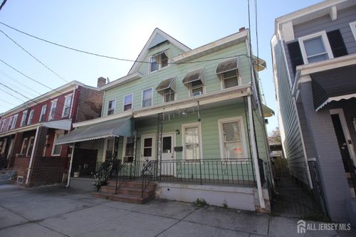 417 Elmer St, Trenton, NJ, 08611-1205 | Card Image