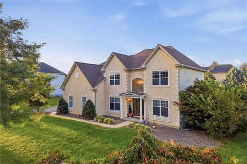 4415 Crosswinds Dr, Easton, PA, 18045-2371 | Card Image