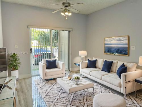 9f-1971 Nw 96th Ter, Pembroke Pines, FL, 33024-3031 | Card Image