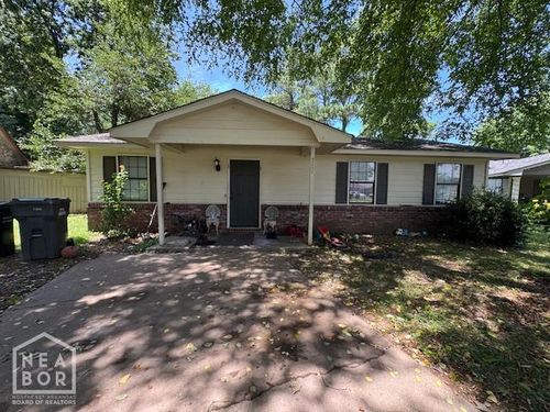 513 Meadowbrook St, Jonesboro, AR, 72401-3376 | Card Image