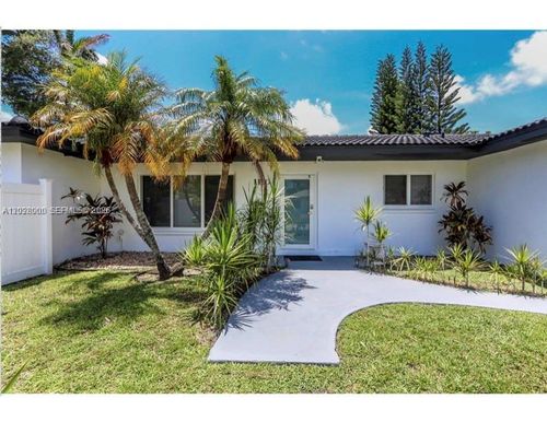 1110 S 14th Ave, Hollywood, FL, 33020-6420 | Card Image