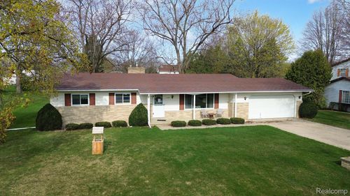 11365 Runnells Dr, Clio, MI, 48420-8222 | Card Image