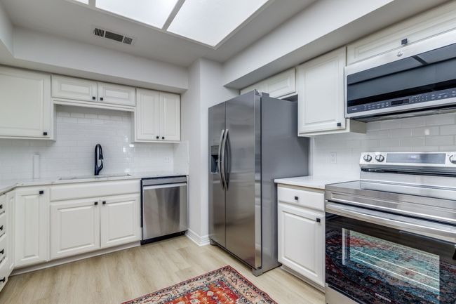 APT-317 - 5200 Keller Springs Rd, Condo with 2 bedrooms, 2 bathrooms and null parking in Dallas TX | Image 7