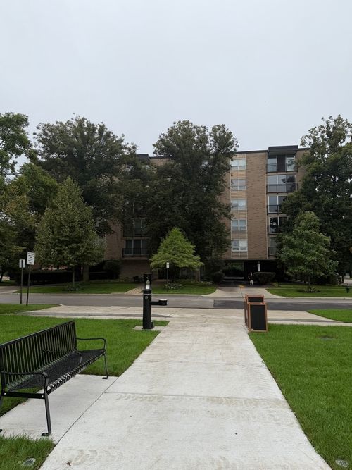 402-424 Park Ave, River Forest, IL, 60305-1737 | Card Image