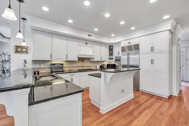 70 Vista View Dr, House other with 5 bedrooms, 4 bathrooms and null parking in Southbury CT | Image 18