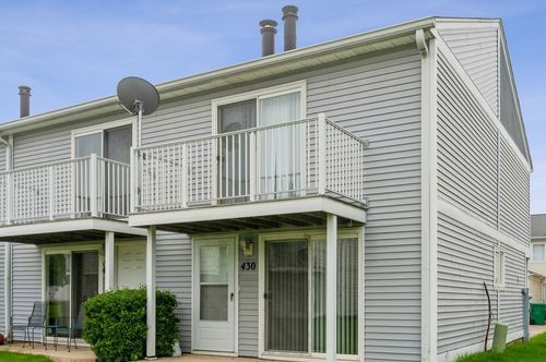 430 Meadow Green Ln, Round Lake Beach, IL, 60073-1343 | Card Image