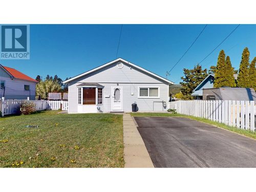 417 3rd Ave S, Cranbrook, BC, V1C2C2 | Card Image