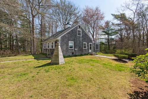 10 Captains Ln, Mattapoisett, MA, 02739-2033 | Card Image