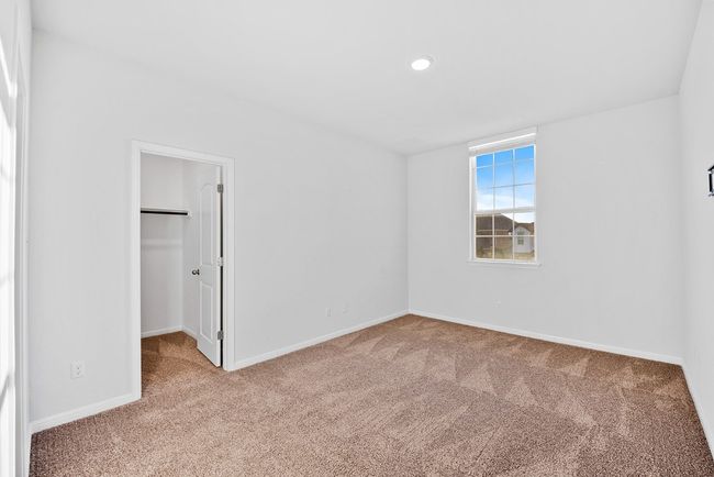 Secondary Bedroom w/ Bathroom | Image 31