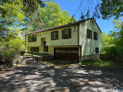 15 Bear Mountain Road, Danbury, CT, 06811 | Card Image