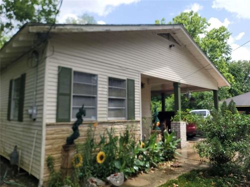 1136 Sunshine Dr, Baker, LA, 70714-3927 | Card Image