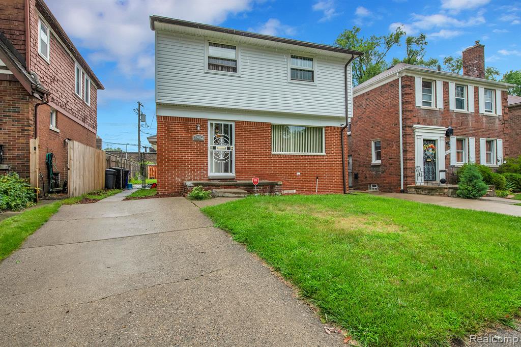 Warrington Dr, Detroit, MI 48221