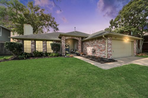 2003 Edinburg Ave, League City, TX, 77573-4942 | Card Image