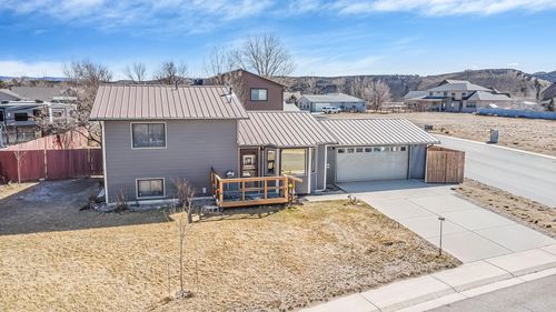 1542 La Mesa Circle, Rangely, CO, 81648-3812 | Card Image