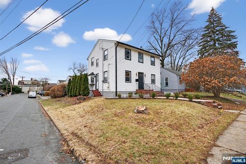 21 Lombardy Pl, Maplewood, NJ, 07040-3218 | Card Image