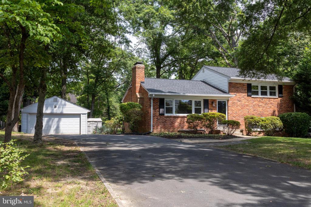 Old Mount Vernon Rd, Alexandria, VA 22309