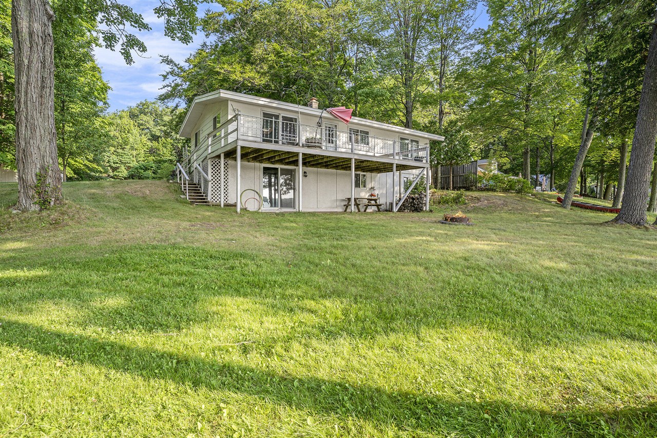 Ford Lake Rd, Fountain, MI 49410