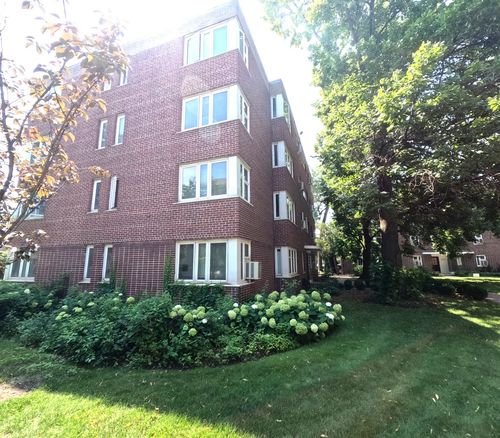 apt-4sw-7200 Oak Ave, River Forest, IL, 60305-1917 | Card Image