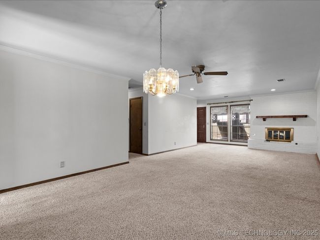 38 - 38 Se Shadow Lake Dr, Condo with 2 bedrooms, 2 bathrooms and null parking in Bartlesville OK | Image 7