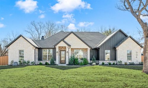 904 Taylor Branch, Springtown, TX, 76082 | Card Image