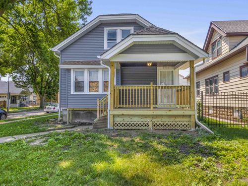 1701 W Keefe Ave, Milwaukee, WI, 53206-2322 | Card Image
