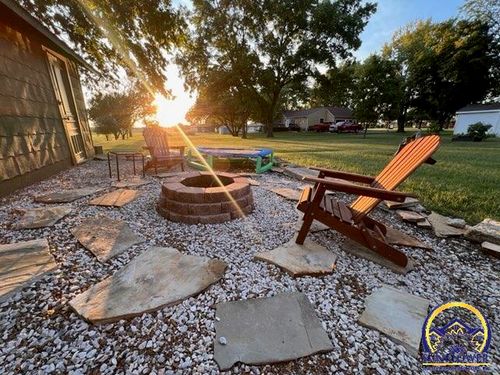 104-104 4th St, Winchester, KS, 66097-8900 | Card Image