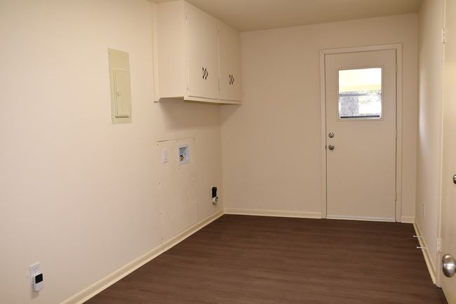Utility Room off the Kitchen | Image 20
