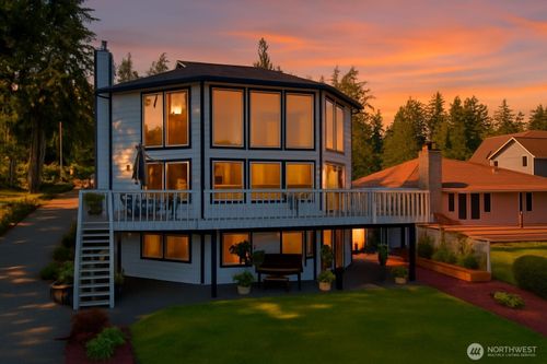 91 Se Skookum View Dr, Shelton, WA, 98584-9329 | Card Image