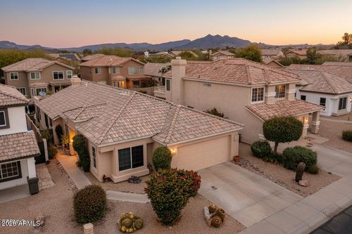 4272 E Chaparosa Way, Cave Creek, AZ, 85331-3825 | Card Image