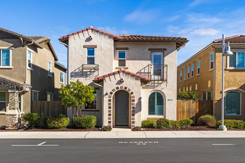 1974 Blue Sage Ln, Santa Maria, CA, 93458-7116 | Card Image