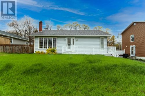 34 Bristol Street, St. John's, NL, A1A2E6 | Card Image