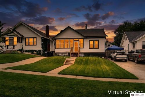2950 Fontenelle Boulevard, Omaha, NE, 68104 | Card Image