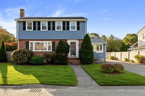 32 Nichols Ave, Avon, MA, 02322-1738 | Card Image
