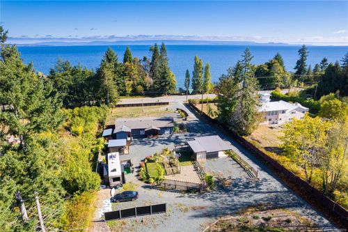 6712 Island Highway W, Bowser, BC, V0R1G0 | Card Image