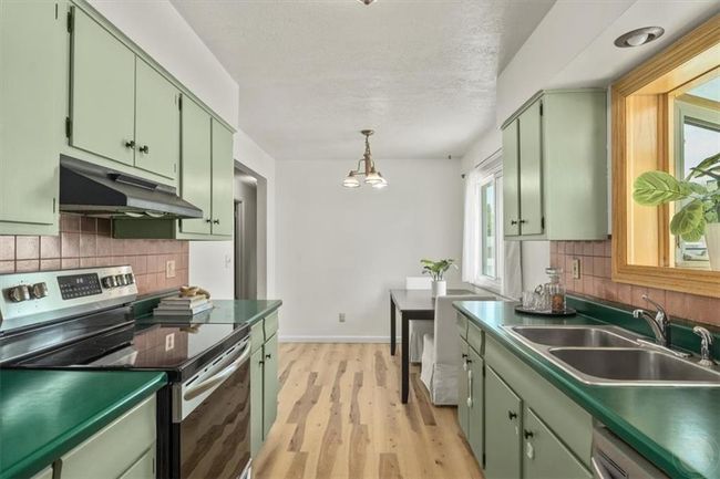304 Mountain View Ln, House other with 5 bedrooms, 2 bathrooms and null parking in Laurel MT | Image 13