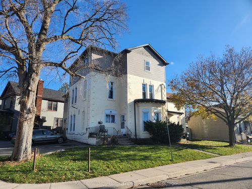 125 Wellington St S, Cambridge, ON, N1R3Y8 | Card Image