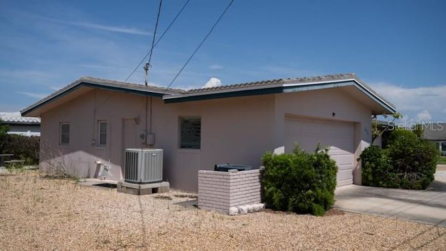 6405 2 Nd Palm Pt, House other with 3 bedrooms, 2 bathrooms and null parking in St Pete Beach FL | Image 8