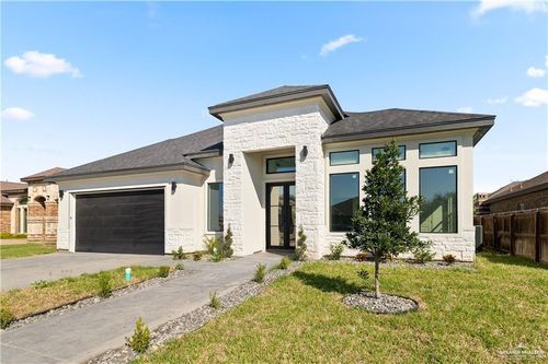 3200 Guadalupe, McAllen, TX, 78504-6500 | Card Image