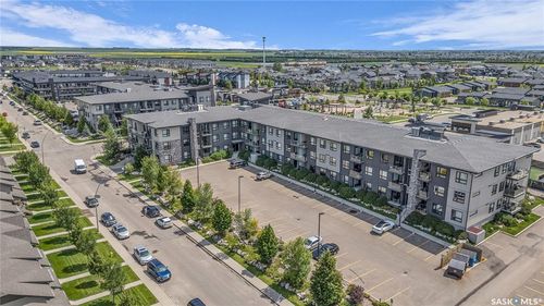 222-235 Evergreen Sq, Saskatoon, SK, S7W0T9 | Card Image