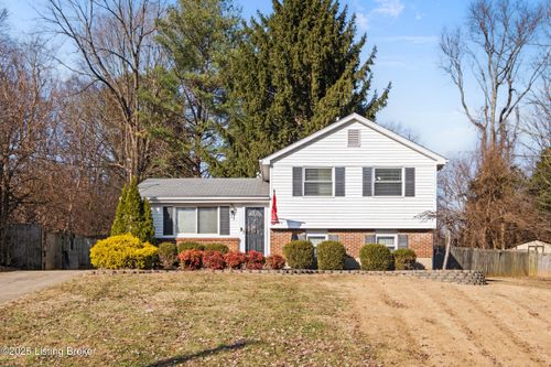 8705 Shepherds Ct, Louisville, KY, 40291-2955 | Card Image